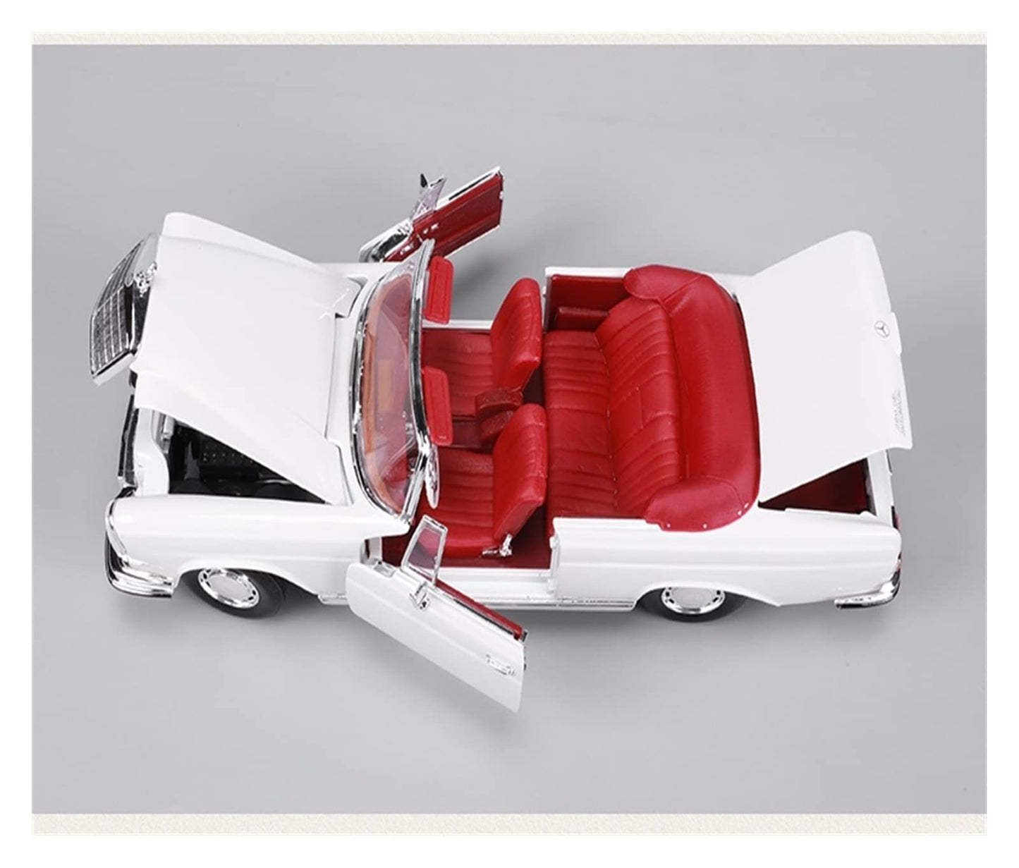 Mercedes-Benz 280 SE (1967) – 1:18 Classic Diecast Model Car – Collector’s Alloy Replica