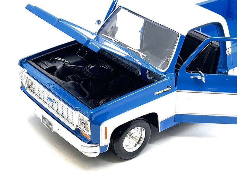 Maisto 1:18 1974 Chevrolet C10 Cheyenne Die-Cast Pickup Model Truck – Blue