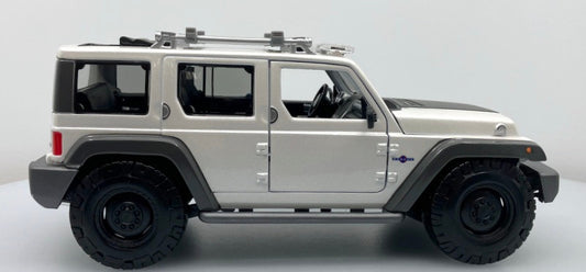 Maisto 1:18 Scale Jeep Rescue Concept Tactical Diecast Model SUV | Premiere Edition Collectible