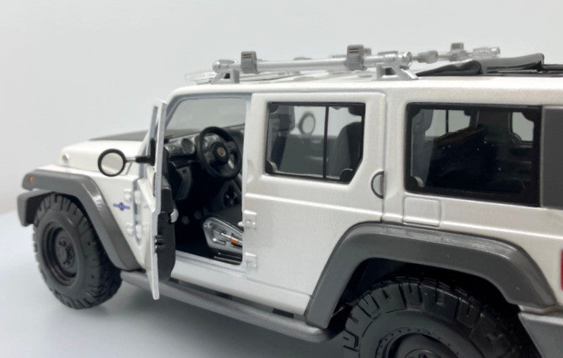 Maisto 1:18 Scale Jeep Rescue Concept Tactical Diecast Model SUV | Premiere Edition Collectible