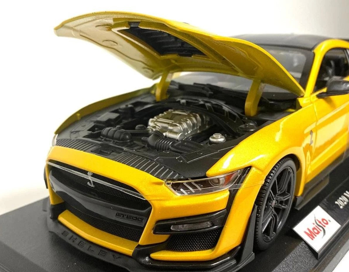 Maisto 2020 Ford Mustang Shelby GT500 Yellow with Black Top | Special Edition 1:18 Scale Diecast Model Car